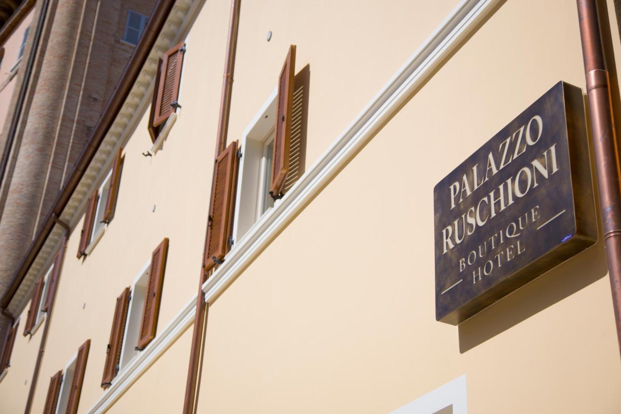 Palazzo Ruschioni Boutique Hotel Камерано Экстерьер фото